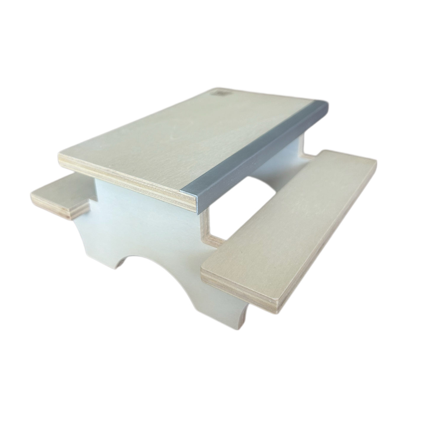 Smooth wooden fingerboard slide surface for grinding