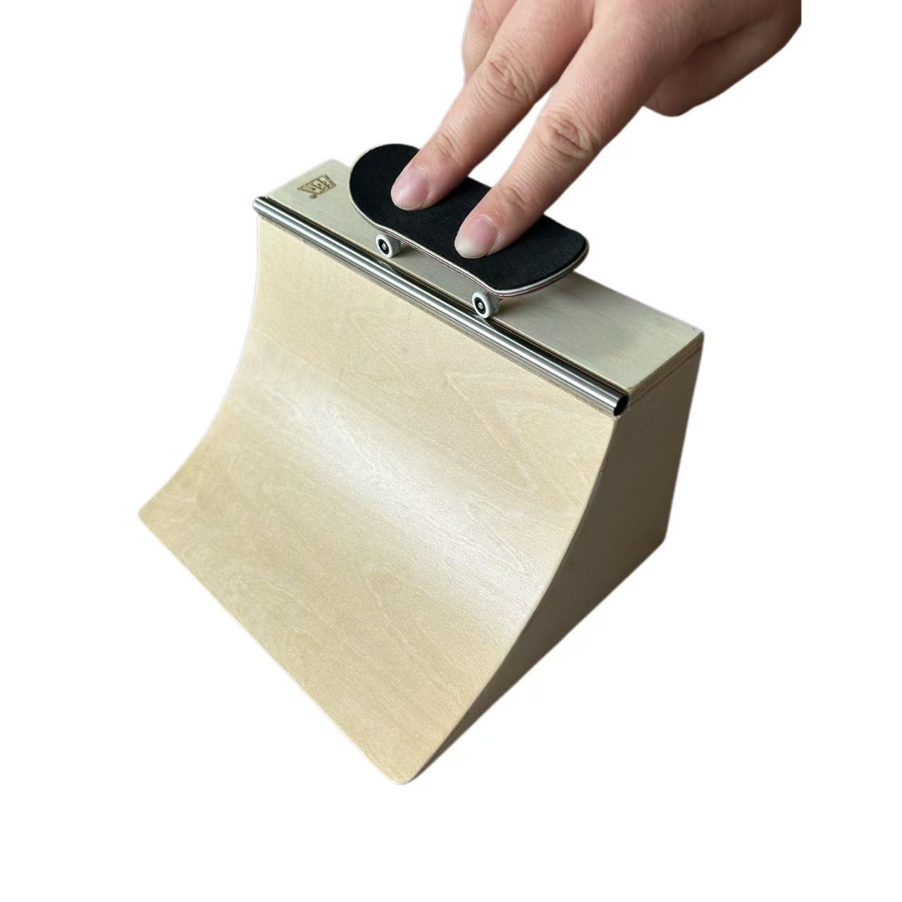 fingerboard wooden quarter pipe